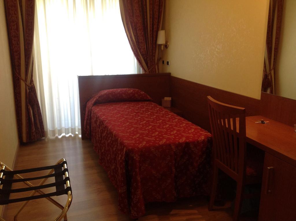 Residenza Fermi 2*