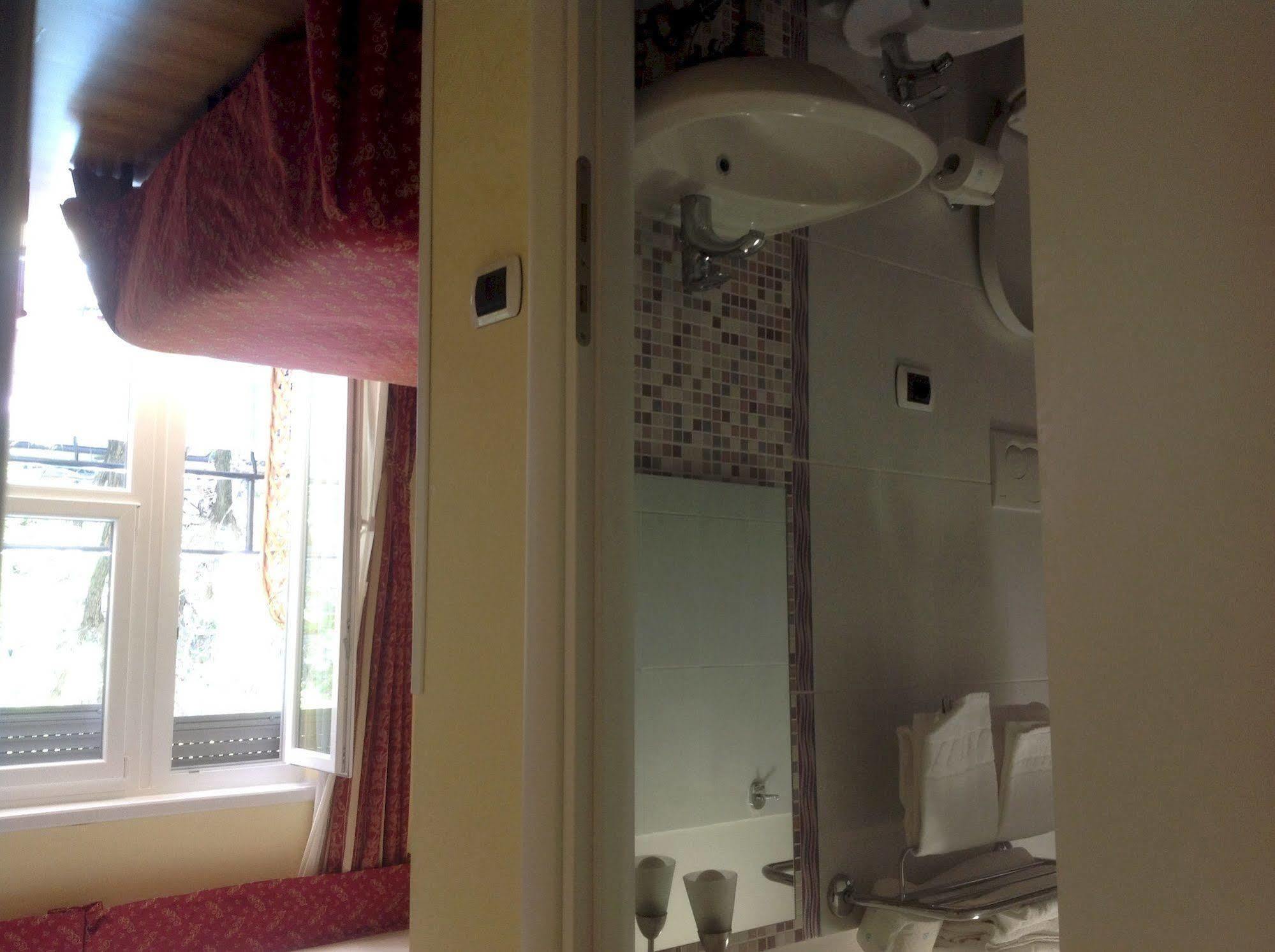 Residenza Fermi Roma